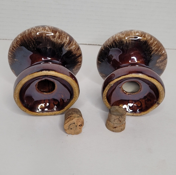 Vintage Hull Pottery USA Brown Drip Ceramic Mushroom Salt and Pepper Shakers Set - Picture 6 of 12